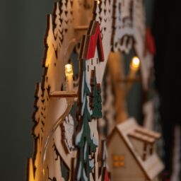 Samuel Alexander 40cm Battery Operated Wooden Christmas Alpine Scene with LEDs - thumbnail 6
