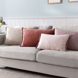 Wylder Tilly Velvet Frill Reversible Cushion in Pale Pink - Size: 30 cm x 50 cm - thumbnail 4