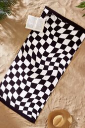Catherine Lansfield Checkerboard Cotton Beach Towel in Black