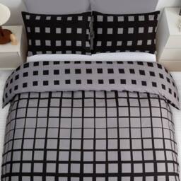 Grace Luxury Hypoallergenic Double Duvet Cover Set with Matching Pillowcases in Black - Size: Single - thumbnail 2