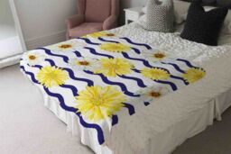 Benjamin Tate Design Bright Yellow Flowers & Zig Zags Blanket in Natural - Size: 120 cm x 150 cm - thumbnail 3