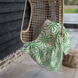 Benjamin Tate Design Swimwear Fabric Green Alluring Boho Chic Blanket in Natural - Size: 120 cm x 150 cm - thumbnail 4