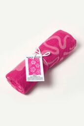 Homescapes Pink Flower 100% Cotton Beach Towel - thumbnail 4