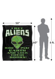 JQ Licensing Sle Aliens Lock Doors Silky Touch Super Soft Throw Blanket 152 X 127 cm in White - thumbnail 5