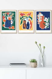 ARTZE Artisan Flower Market in Blue, Yellow & Green Framed Wall Art - Medium in Light Oak - Size: W45 cm x H62 cm x D20mm