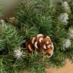 Samuel Alexander 90cm Snow King Fir Christmas Swag Garland with Pine Cones & Snow Tips in Green - thumbnail 5