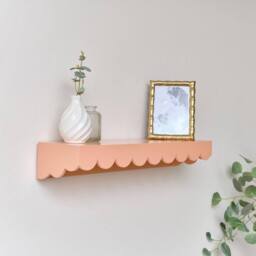 Melody Maison Large Peach Scalloped Wall Storage Shelf - 61cm in Pale Pink - thumbnail 6
