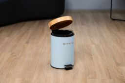 simpa 3L Soft-Closing Pedal Dustbin with Bamboo Lid in Light Blue - thumbnail 2