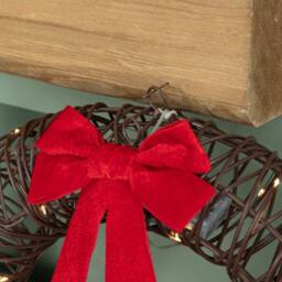 Samuel Alexander 50cm Battery Operated Christmas Wreath with Red Bow & 40 White LEDs in Brown - thumbnail 6