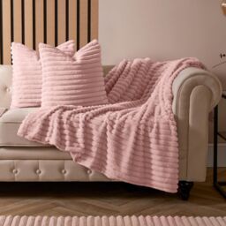 OHS 2 x Faux Fur Thick Rib Filled Cushion Covers in Pink - Size: 45 cm x 45 cm - thumbnail 6