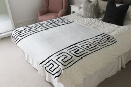Benjamin Tate Design Egyptian Pattern Blanket in Natural - Size: 120 cm x 150 cm - thumbnail 3