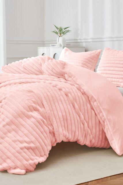 Ezysleep Super Soft Luxury Faux Fur Stripe Duvet in Pink - Size: King - image 1