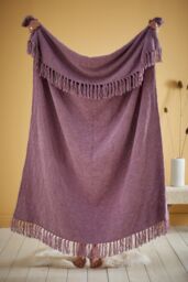 Appletree 'Chenille Throw' Textured Throw in Purple - Size: 130 cm x 180 cm - thumbnail 3
