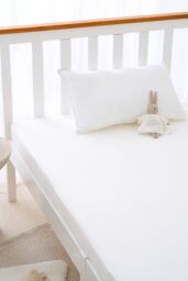 The Tiny Bed Company Luxury Pocket Sprung Junior Bed Mattress (190 x 90cm) in White - thumbnail 2