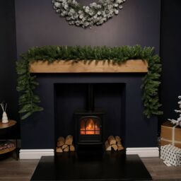Samuel Alexander 2.7m x 30cm Plain Green Christmas Garland with 260 Bullet Tips - Size: 2.7m x 30 cm - thumbnail 2