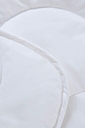 Clair De Lune 'Anti Allergy' 4 Tog Duvet in White - Size: Single - thumbnail 2