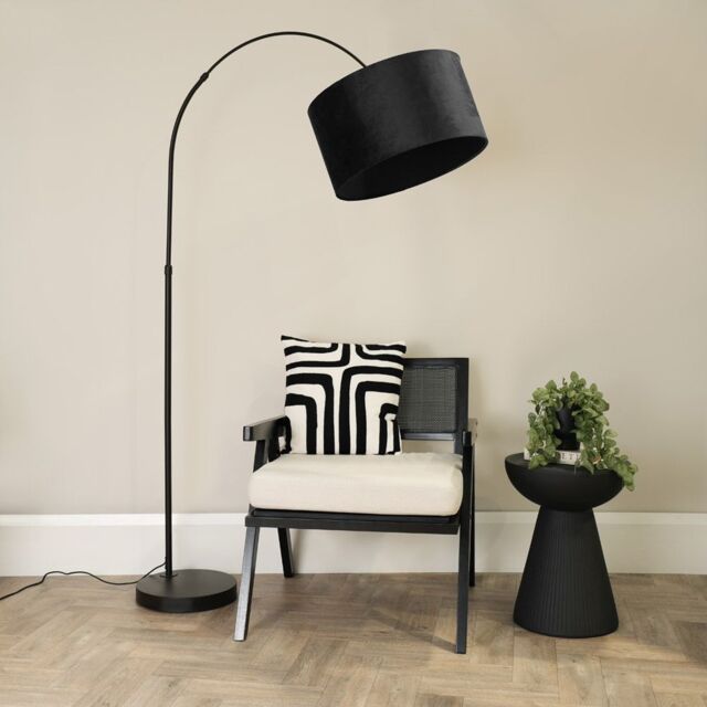 ValueLights Louis Black Arched Curved Floor Lamp with Velvet Drum Lamp Shade - image 1