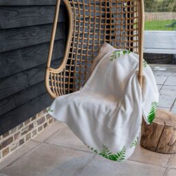 Benjamin Tate Design Green Botanicals Blanket in Natural - Size: 120 cm x 150 cm - thumbnail 4
