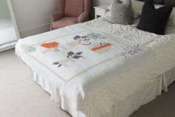 Benjamin Tate Design Life & Flowers Blanket in Natural - Size: 120 cm x 150 cm - thumbnail 3