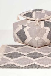 Homescapes Malmo Handwoven Textured Pouffe Bean Cube in Grey - thumbnail 6