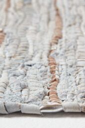 Homescapes Handcrafted Leather Glitter Rug Friendly & Stylish Design in Natural - Size: 120 cm x 180 cm - thumbnail 4