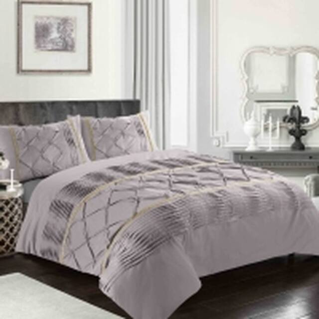 Homes-Linen Luxury Eleanor Pintuck Stripes Duvet Cover Set in Silver - Size: Super King - image 1