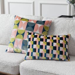 Paoletti Bardot Cut Velvet Retro Cushion in Pink - Size: 50 cm x 50 cm - thumbnail 6