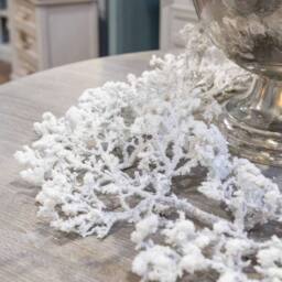 Lemon Pavilion Furniture and Decor Snowy Garland Artificial Plant - Plastic - L32 x W32 x H150 cm in White - thumbnail 3