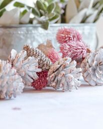 Dibor Dining Table Centrepiece Pine Cone & Pink Bauble Table Garland Swag - Size: Large - thumbnail 3