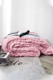 Living and Home Chunky Knit Throw Blanket 80x100cm in Baby Pink - Size: 80x100 cm - thumbnail 2