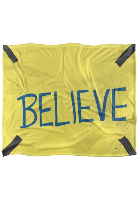 Warner Brothers Ted Lasso 152x127cm Believe Silky Touch Super Soft Throw Blanket in White - Size: 152x127 cm - image 1