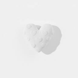Snug City Heart Shaped Teddy Fleece Cushion Ultra Soft Plush Decorative Pillow in White - thumbnail 3