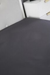 Snug City Fitted Sheet Polycotton Plain Dyed Extra Deep 25cm Bed Linen in Dark Grey - Size: Small Double - thumbnail 4