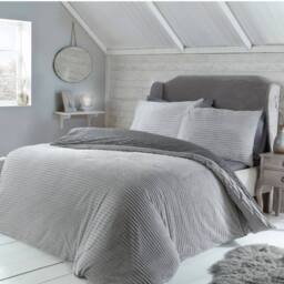 Smart Living Luxurious Reversible Sparkle Ribbed Fleece Duvet Cover & Pillowcases in Grey - Size: Double - thumbnail 5