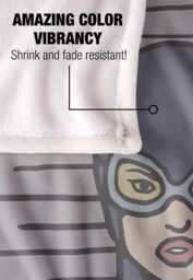 DC Comics Batman The Catwoman Mugshot Blanket 152 x 127 cm in White - thumbnail 4