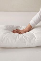 "Homescapes Premium Wool King Size Pillow with Quilted Case, 19 x 35"" in White" - thumbnail 2
