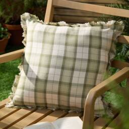 Voyage Maison Arrochar Tartan Woven Indoor/Outdoor Cushion in Green - Size: 50 cm x 50 cm