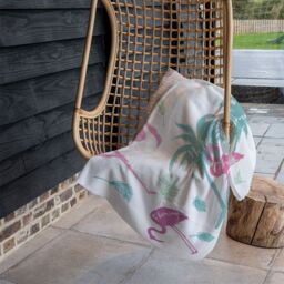 Benjamin Tate Design Palm & Flamingo Blanket in Natural - Size: 120 cm x 150 cm - thumbnail 4