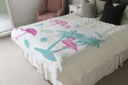 Benjamin Tate Design Palm & Flamingo Blanket in Natural - Size: 120 cm x 150 cm - thumbnail 3