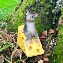 Animal Crackers Mouse On Cheese Wedge Fairy Garden Ornament - thumbnail 4