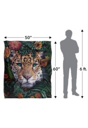 Reinders Tiger Silky Touch Super Soft Throw Blanket 152 X 127 cm in White - thumbnail 5