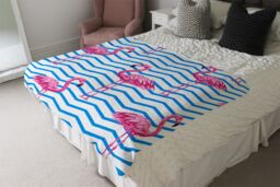 Benjamin Tate Design Flamingo & Blue Geometric Lines Blanket in Natural - Size: 120 cm x 150 cm - thumbnail 3