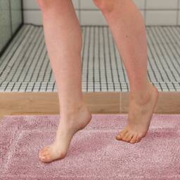 Velosso Mayfair Microfibre Cashmere Feel Bathmat - Antislip in Baby Pink - Size: Small - thumbnail 4