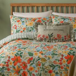 Furn Meadow Haze Printed Duvet Cover Set in Green - Size: Super King - thumbnail 3