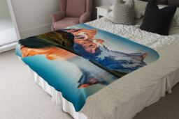 Benjamin Tate Design Fantastic evening panorama of Bachalp lake Designer Blanket in Natural - Size: 120 cm x 150 cm - thumbnail 4