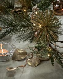 Dibor Golden Glow Pre-Lit Xmas Table Decoration Christmas Garland 1.5m - Size: Large - thumbnail 5