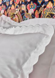 CHRISTY Scallop Edge Cotton Sateen Duvet Sets in White - Size: Super King - thumbnail 6