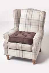 Homescapes Faux Suede Armchair Booster Cushion in Chocolate - Size: 50 cm x 50 cm - thumbnail 7