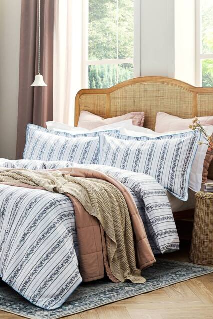 CHRISTY 'Clara' Jacobean Floral Striped Percale Duvet Cover Set in Blue - Size: Double - image 1