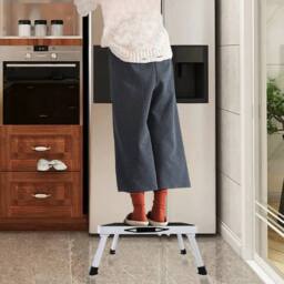NESTLUNE Heavy Duty Folding Step Stool Steel Wide Non Slip in Black - thumbnail 5